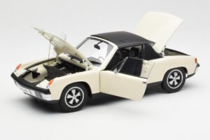Porsche 914/6 Fildeș Deschis AUTOart 1:18 77933 Metal - imaginea 2 din 8