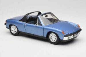 Porsche 914 Albastru Revell 1:18 08975 Metal - imaginea 6 din 8