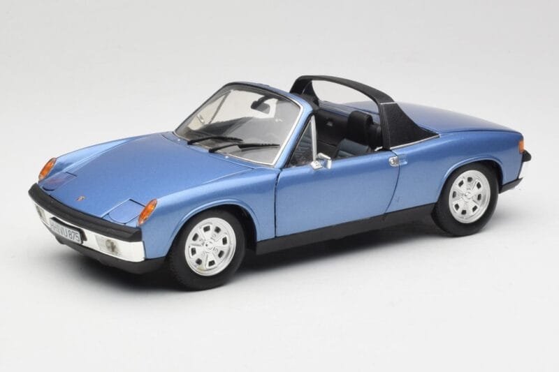 Porsche 914 Albastru Revell 1:18 08975 Metal