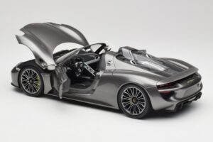 Porsche 918 Spyder Liquid Metal Argintiu Minichamps 1:18 110062430 Metal - imaginea 5 din 8