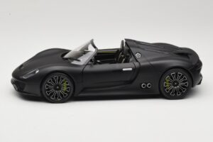 Porsche 918 Spyder Matte Black Minichamps 1:18 110060031 Metal - imaginea 4 din 8