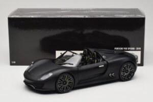 Porsche 918 Spyder Matte Black Minichamps 1:18 110060031 Metal - imaginea 8 din 8
