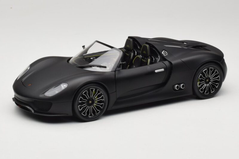 Porsche 918 Spyder Matte Black Minichamps 1:18 110060031 Metal