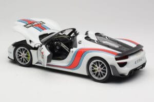 Porsche 918 Spyder Weissach Package Martini Minichamps 1:18 110062440 Metal - imaginea 5 din 8