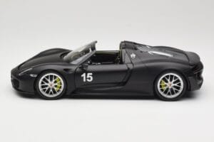 Porsche 918 Spyder Weissach Package Matt Black Minichamps 1:18 110062444 Metal - imaginea 4 din 8