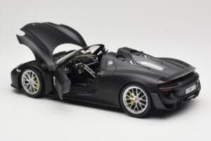 Porsche 918 Spyder Weissach Package Matt Black Minichamps 1:18 110062444 Metal - imaginea 5 din 8