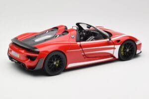 Porsche 918 Spyder Weissach Package Roșu & Dungi Albe Minichamps 1:18 110062442 Metal - imaginea 4 din 9