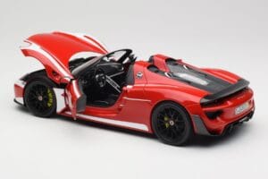 Porsche 918 Spyder Weissach Package Roșu & Dungi Albe Minichamps 1:18 110062442 Metal - imaginea 6 din 9