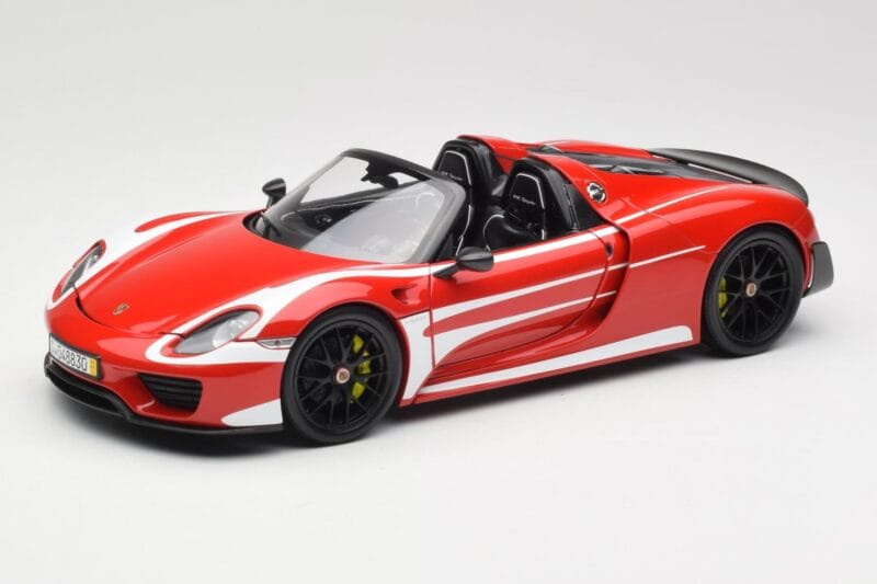 Porsche 918 Spyder Weissach Package Roșu & Dungi Albe Minichamps 1:18 110062442 Metal