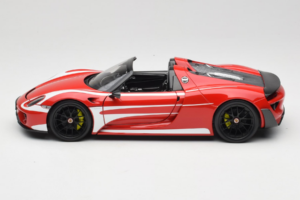 Porsche 918 Spyder Weissach Package Dungi Roșu Alb Minichamps 1:18 110062442-O1 Metal - imaginea 4 din 8