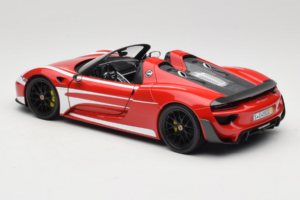 Porsche 918 Spyder Weissach Package Dungi Roșu Alb Minichamps 1:18 110062442-O1 Metal - imaginea 7 din 8