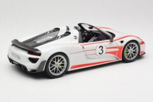 Porsche 918 Spyder Weissach Package Salzburg Minichamps 1:18 110062441 Metal - imaginea 3 din 8
