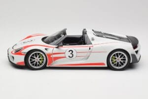 Porsche 918 Spyder Weissach Package Salzburg Minichamps 1:18 110062441 Metal - imaginea 4 din 8
