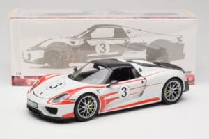 Porsche 918 Spyder Weissach Package Salzburg Minichamps 1:18 110062441 Metal - imaginea 8 din 8