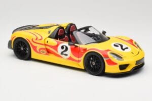 Porsche 918 Spyder Weissach Package Galben Cu Dungi Minichamps 1:18 110062446 Metal - imaginea 6 din 8