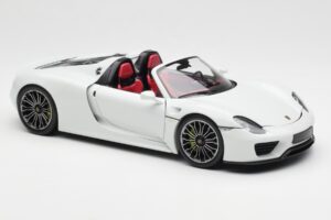Porsche 918 Spyder Alb Minichamps 1:18 110062436 Metal - imaginea 6 din 8