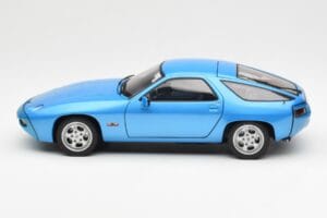 Porsche 928 Albastru AUTOart 1:18 77901 Metal - imaginea 4 din 8