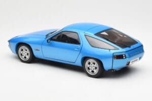 Porsche 928 Albastru AUTOart 1:18 77901 Metal - imaginea 7 din 8