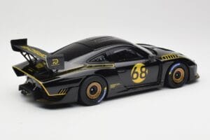Porsche 935/19 Negru cu Dungi Aurii Minichamps 1:18 155067568 Metal - imaginea 2 din 6