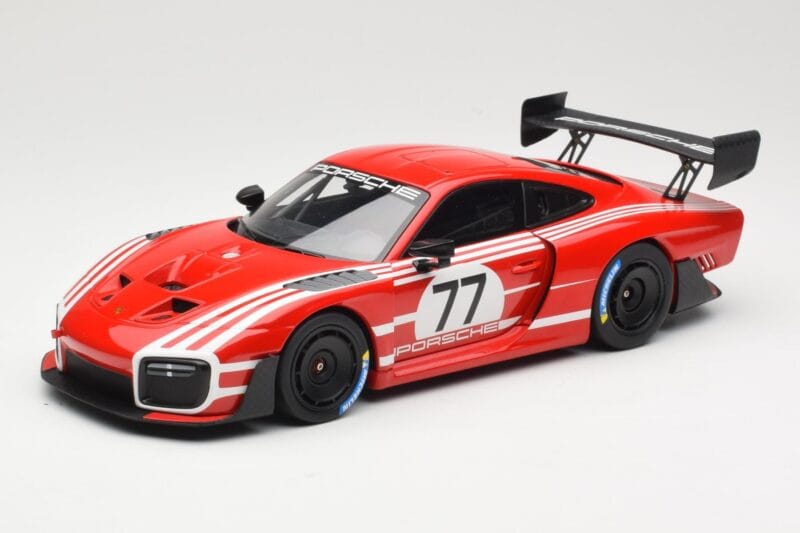 Porsche 935/19 Roșu cu Dungi Albe Minichamps 1:18 155067577 Metal