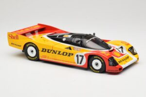 Porsche 962C Group C #17 D. Bell / H-J. Stuck / K. Ludwig 24 Hours of Le Mans 1988 Universal Hobbies 1:18 4704 Metal - imaginea 6 din 8