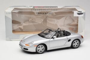 Porsche Boxster 986 Cabriolet Arctic Argintiu Metalic UT Models 1:18 27852 Metal - imaginea 8 din 8