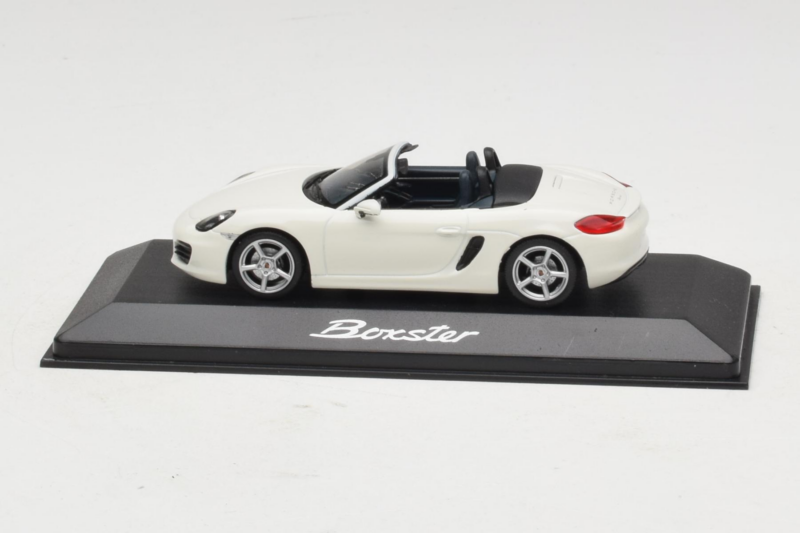 Porsche Boxster 981 Alb Minichamps 1:43 Porsche Boxster 981 Alb Minichamps 1:43 WAP0202000D-R1 Metal