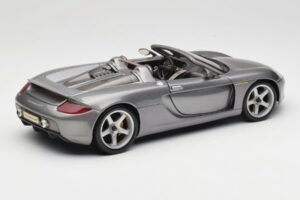 Porsche Carrera GT Gri Metalic Maisto 1:18 36622-R1 Metal - imaginea 3 din 8