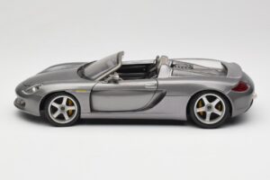 Porsche Carrera GT Gri Metalic Maisto 1:18 36622-R1 Metal - imaginea 4 din 8