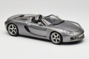 Porsche Carrera GT Gri Metalic Maisto 1:18 36622-R1 Metal - imaginea 6 din 8