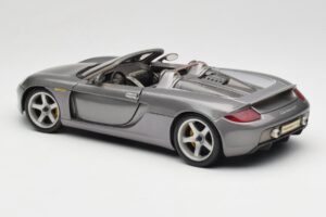 Porsche Carrera GT Gri Metalic Maisto 1:18 36622-R1 Metal - imaginea 7 din 8