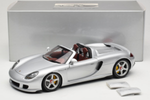Porsche Carrera GT Silver Metallic Minichamps 1:18 WAP02103014 Metal - imaginea 8 din 8