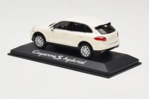 Porsche Cayenne 958 S Hybrid Alb Minichamps 1:43 WAP0200040B Metal - imaginea 3 din 4