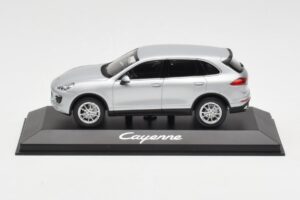 Porsche Cayenne 958 Argintiu Minichamps 1:43 WAP0200020E Metal