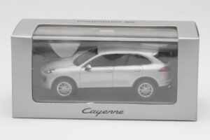 Porsche Cayenne 958 Argintiu Minichamps 1:43 WAP0200020E Metal - imaginea 4 din 4