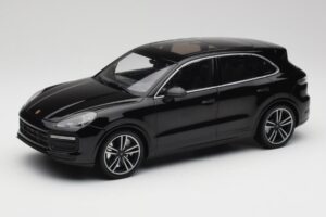 Porsche Cayenne 958 Turbo S Negru Minichamps 1:18 155066070 Metal