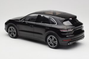 Porsche Cayenne 958 Turbo S Negru Minichamps 1:18 155066070 Metal - imaginea 5 din 6