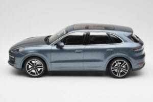 Porsche Cayenne 958 Turbo S Blue Metallic Minichamps 1:18 155066071 Metal - imaginea 3 din 6