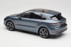 Porsche Cayenne 958 Turbo S Blue Metallic Minichamps 1:18 155066071 Metal - imaginea 5 din 6