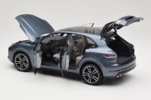 Porsche Cayenne 958 Turbo S Blue Metallic Minichamps 1:18 110066070 Metal - imaginea 5 din 8