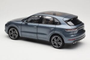 Porsche Cayenne 958 Turbo S Blue Metallic Minichamps 1:18 110066070 Metal - imaginea 7 din 8