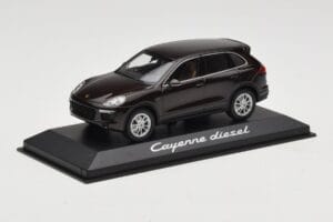 Porsche Cayenne 958 Diesel Acajou Brown Minichamps 1:43 WAP0200030E Metal - imaginea 2 din 4