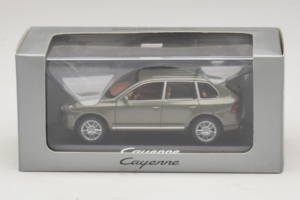 Porsche Cayenne Grey Metallic Minichamps 1:43 WAP02061317 Metal - imaginea 4 din 4