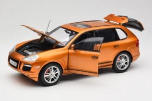 Porsche Cayenne GTS Lava Orange Norev 1:18 187535 Metal - imaginea 2 din 8