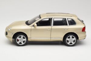 Porsche Cayenne S 955 Bej Maisto 1:18 WAPC2100213 Metal - imaginea 4 din 8