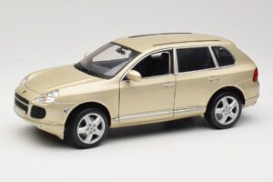 Porsche Cayenne S 955 Bej Maisto 1:18 WAPC2100213 Metal