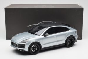 Porsche Cayenne E3 S Coupe Dolo Argintiu Norev 1:18 WAP0213220K Metal - imaginea 6 din 6