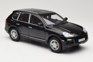 Porsche Cayenne Turbo 957 Negru Norev 1:18 WAP02112317 Metal - imaginea 6 din 8