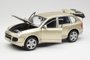 Porsche Cayenne Turbo 955 Bej Maisto 1:18 WAP02100113 Metal - imaginea 2 din 8