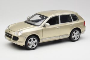 Porsche Cayenne Turbo 955 Bej Maisto 1:18 WAP02100113 Metal